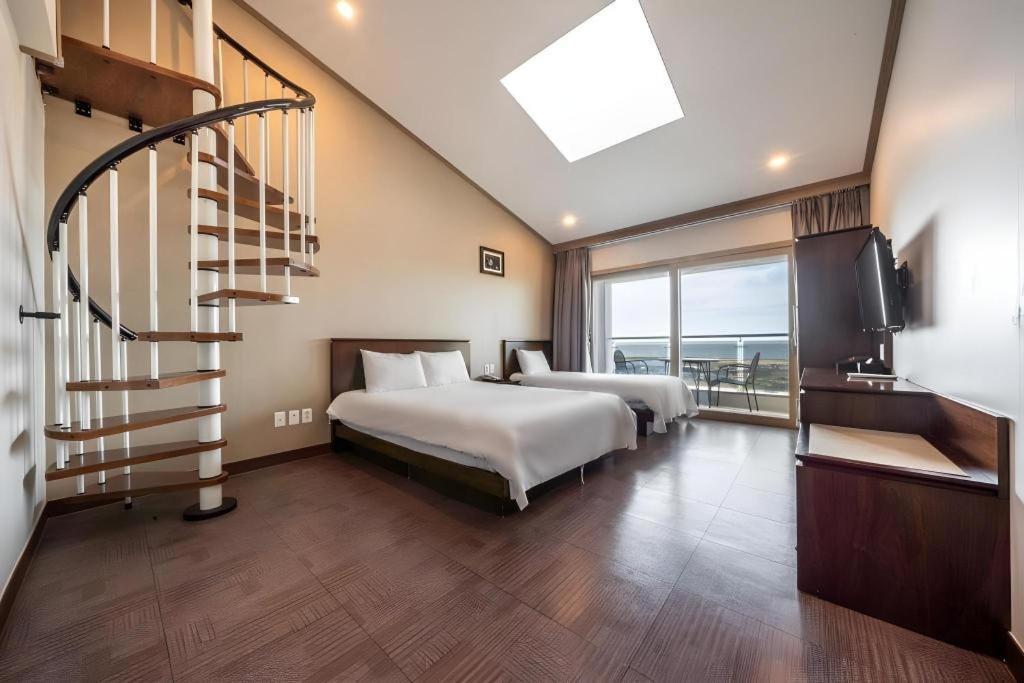 Sea View Hotel Jeju Exterior photo