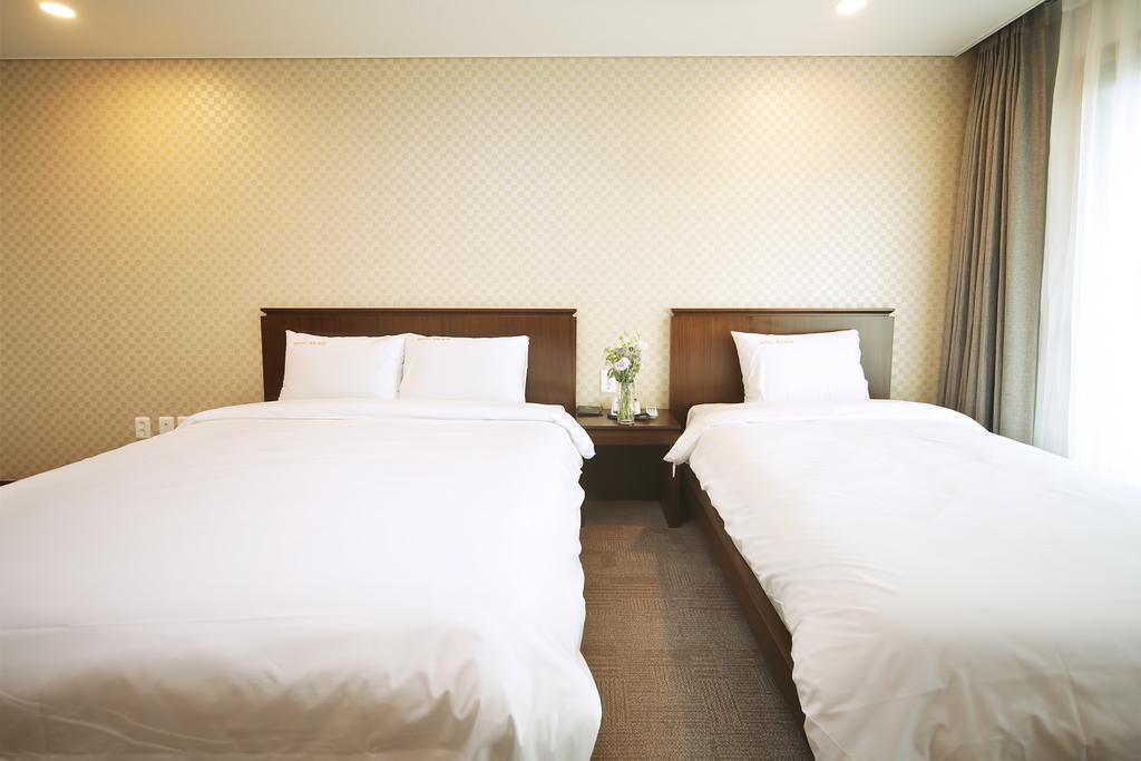 Sea View Hotel Jeju Room photo